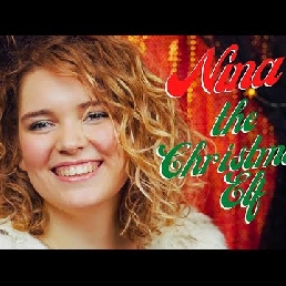 Nina, the Christmas Elf kerst zangeres