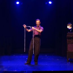 Magician Tilburg  (NL) Theatre performance Silent Magic