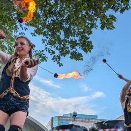 Actor Amsterdam  (NL) Fire show on stilts - Fiery Heights